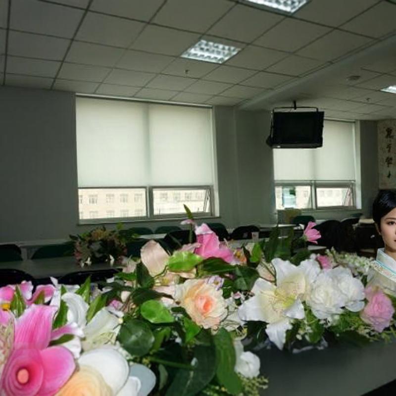 �������Ǵ��ξ���,���ͼƬ�Ŵ�