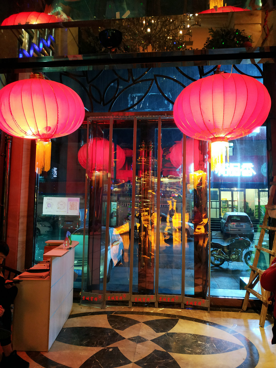 ��������͸��������վ